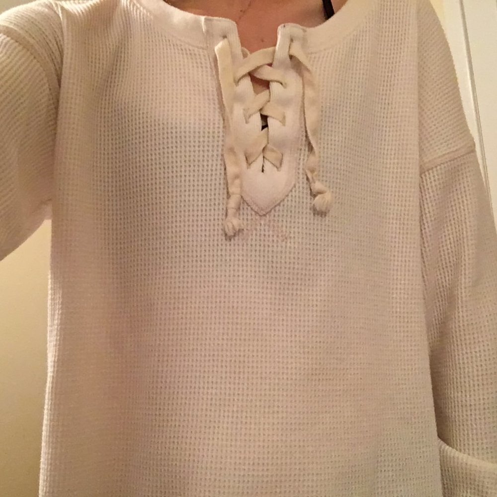 White waffle knit pull over
